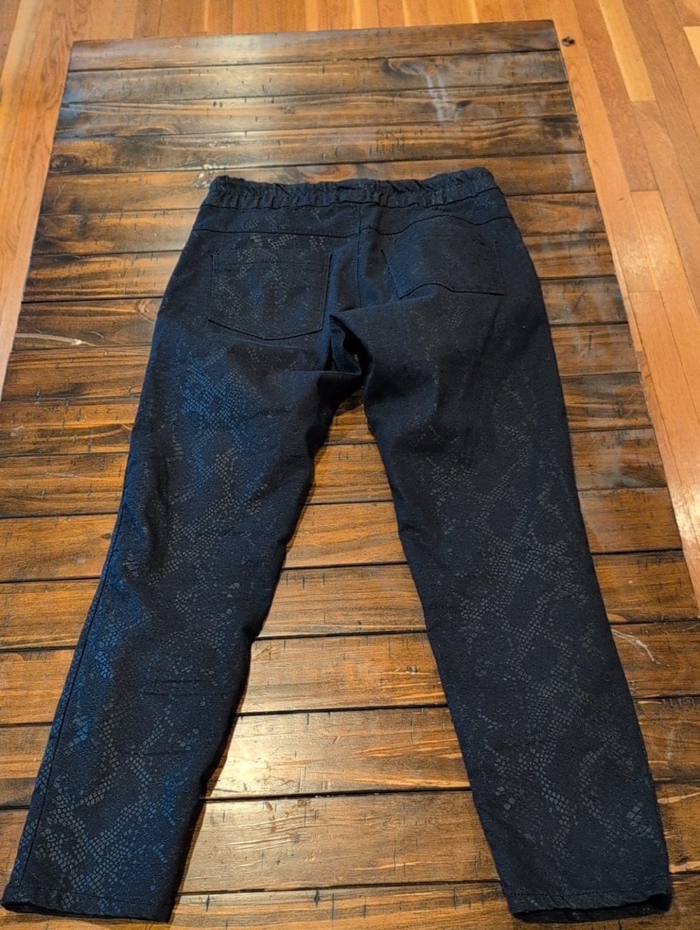 Bevy Flog Python Snake Pant Shely - Picture 7 of 7
